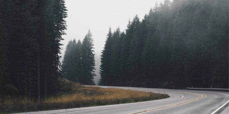 徒步登山鞋如何选择：Oasis Fox专业指南，不同地形与季节的选购秘诀